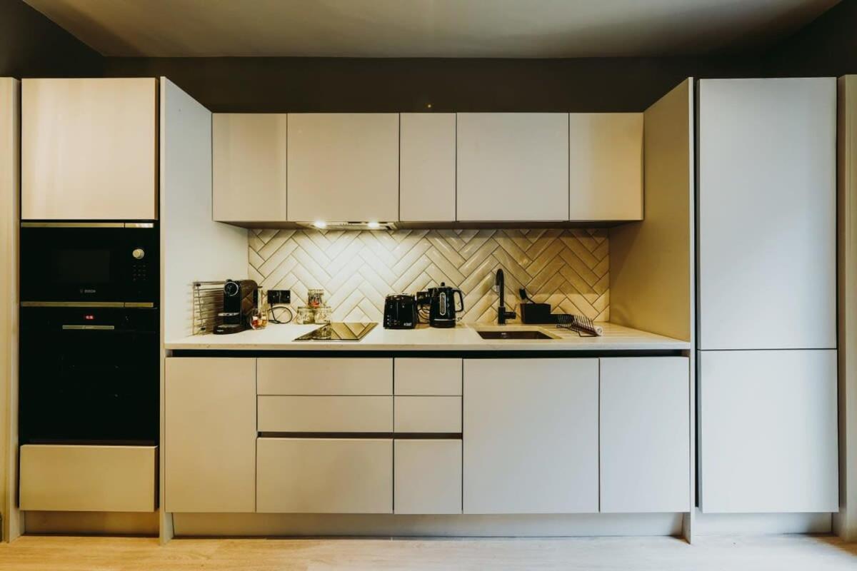 شقة Clifton 32 - Garden Flat With Hot Tub - Hopewell بريستول المظهر الخارجي الصورة